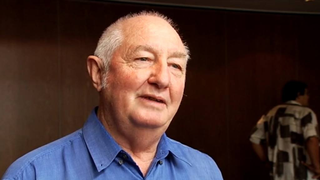 Ian King: A financial professional or successful trader.